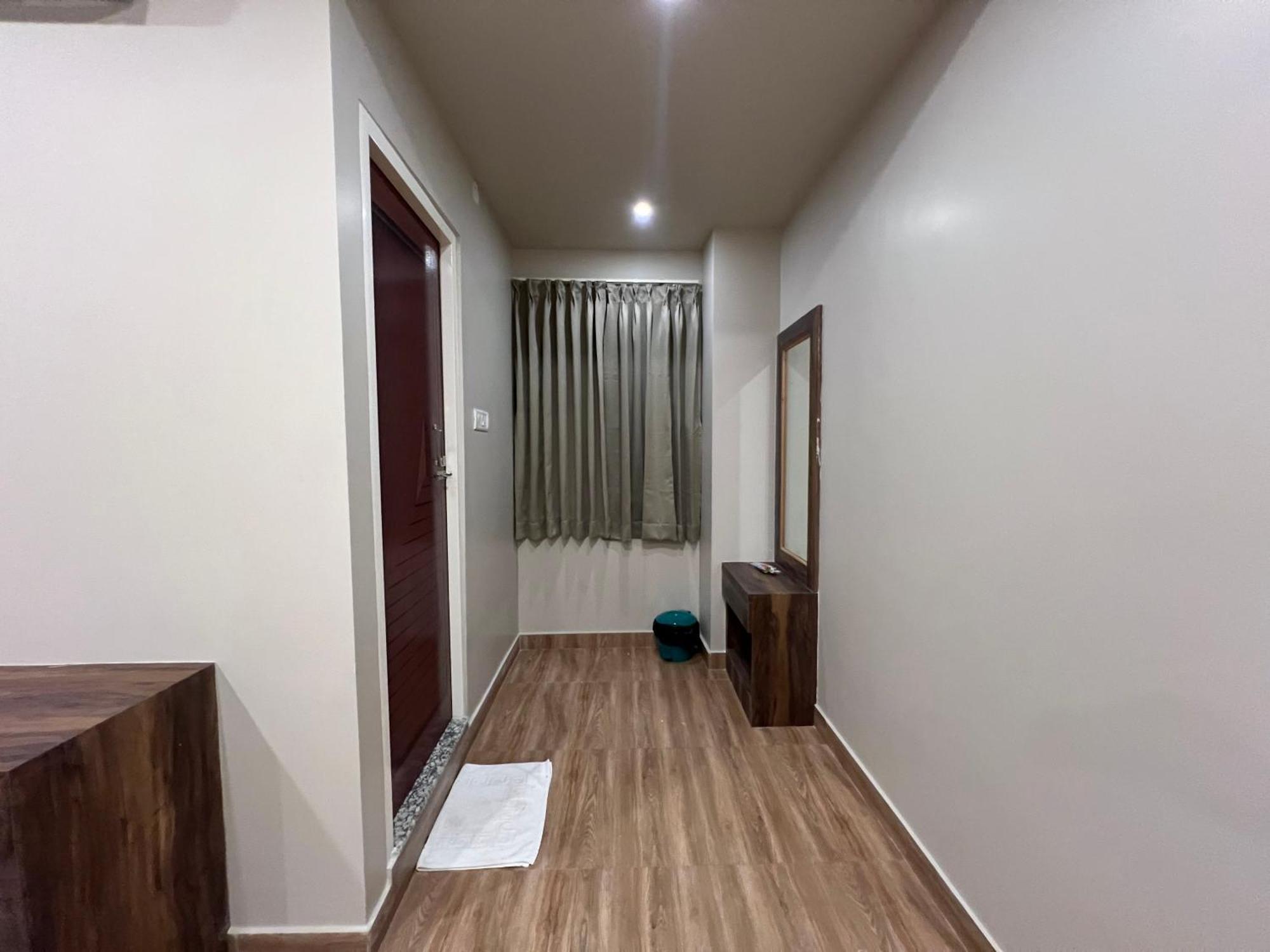Grand Falcon Electronic City Kammasandra 외부 사진
